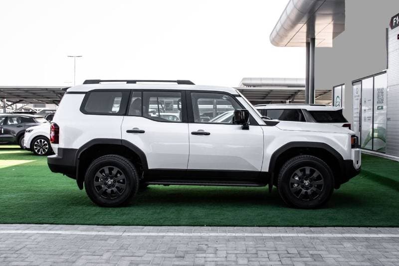 2026 Toyota Prado ADVENTURE thumbnail 6