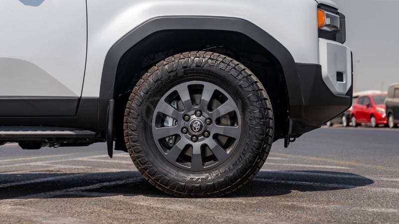 2025 Toyota Prado Adventure thumbnail 7