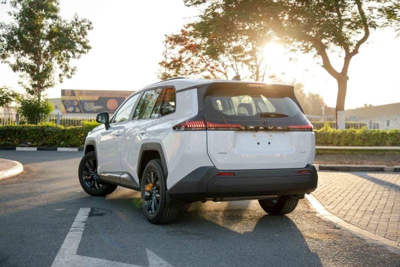 2026 Toyota RAV4 XLE thumbnail 4