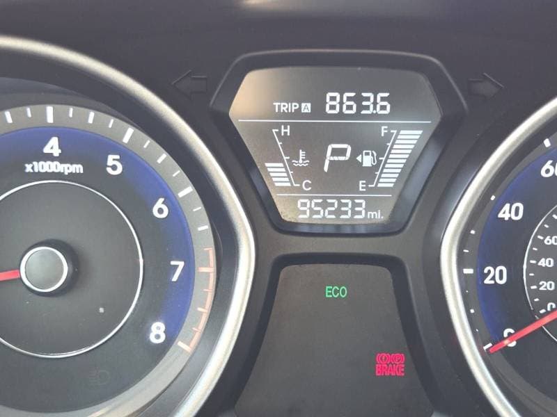 2015 Hyundai Elantra GLS thumbnail 6