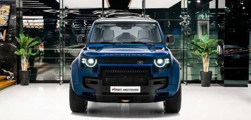 2026 Land Rover Defender thumbnail 3