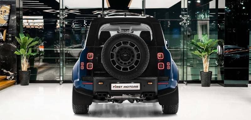 2026 Land Rover Defender thumbnail 4