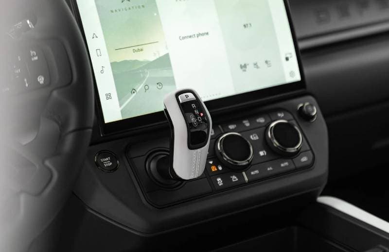 2026 Land Rover Defender thumbnail 7