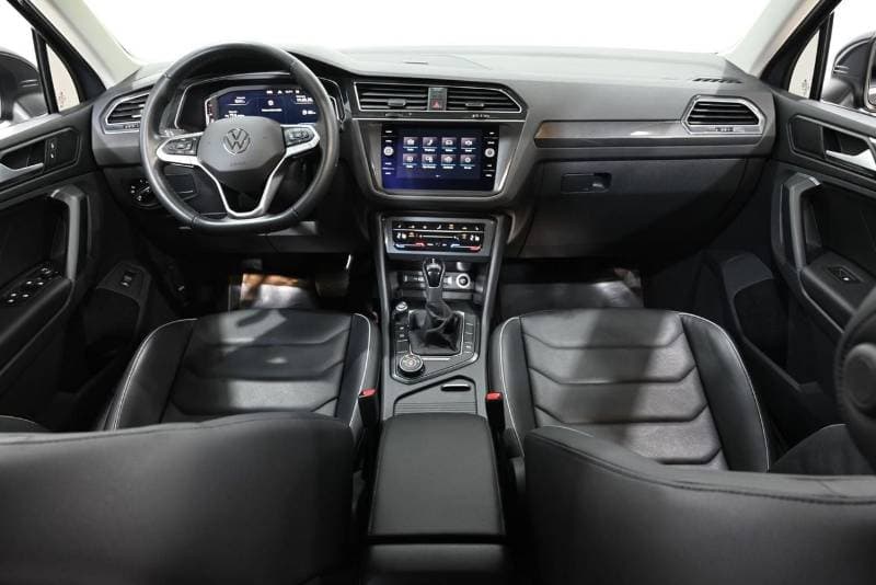 2023 Volkswagen Tiguan Elegance Premium thumbnail 7