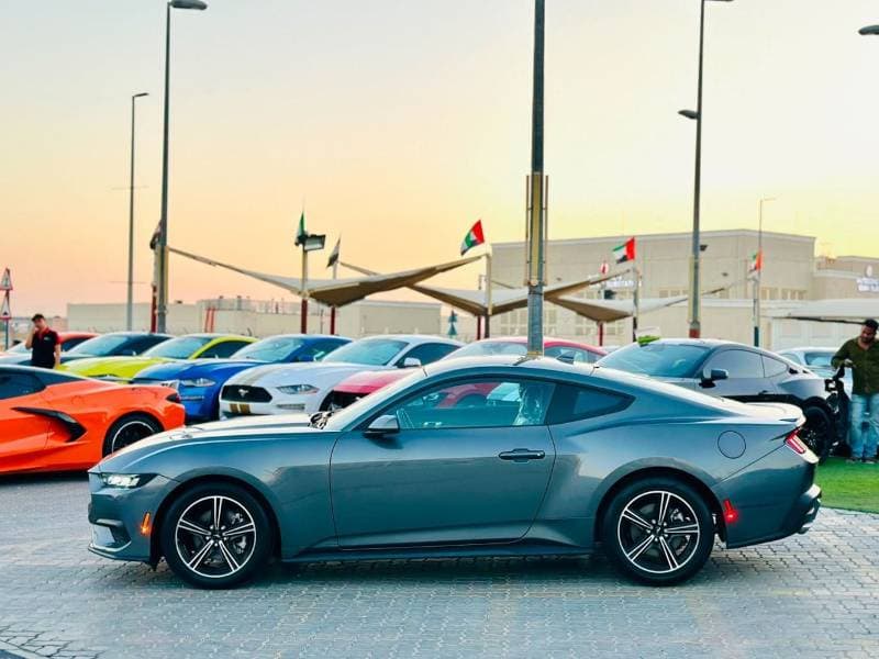 2024 Ford Mustang PREMIUM thumbnail 8
