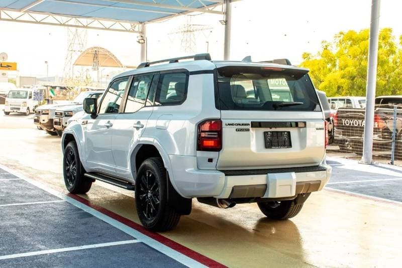 2027 Toyota Prado VXR thumbnail 8