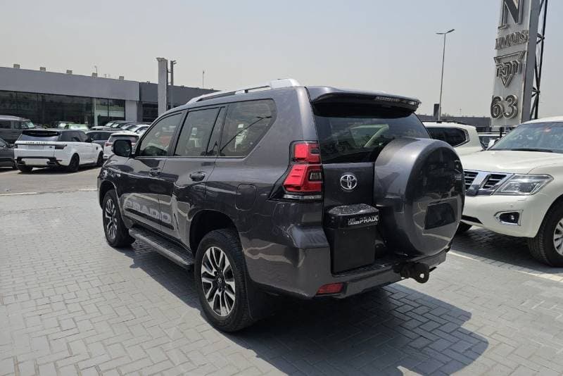 2022 Toyota Prado TX L thumbnail 5