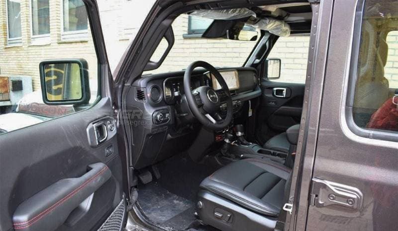 2026 Jeep Wrangler RUBICON thumbnail 8