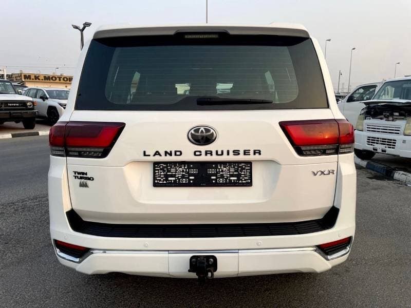 2022 Toyota Land Cruiser VXR thumbnail 7