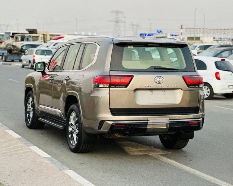 2022 Toyota Land Cruiser GXR thumbnail 5