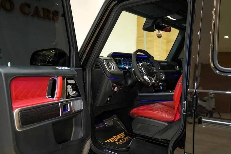 2023 Mercedes Benz G63 AMG thumbnail 4