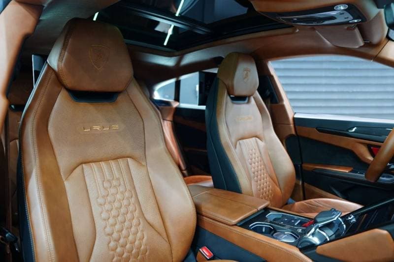 2023 Lamborghini Urus S thumbnail 8
