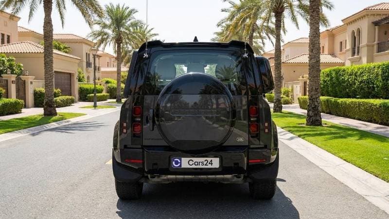 2024 Land Rover Defender thumbnail 4