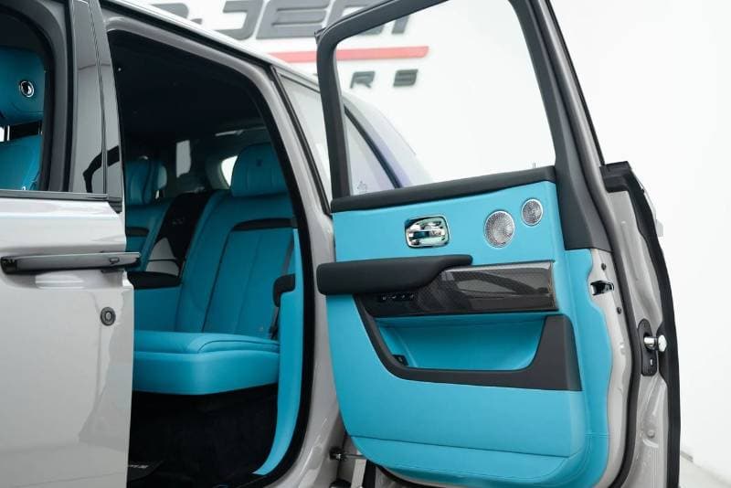 2025 Rolls Royce Cullinan BLACK BADGE thumbnail 7