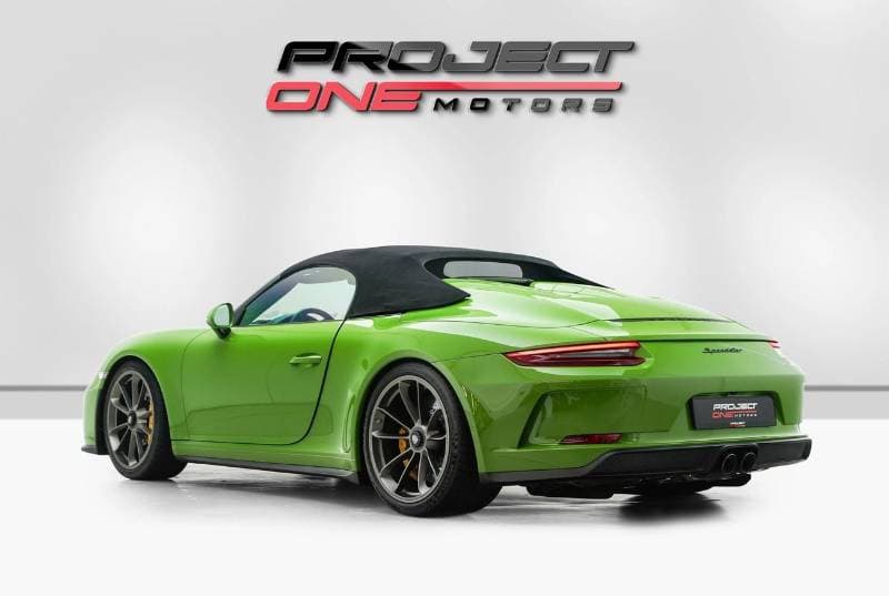 2020 Porsche 911 thumbnail 4