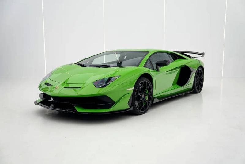 2020 Lamborghini Aventador SVJ thumbnail 2