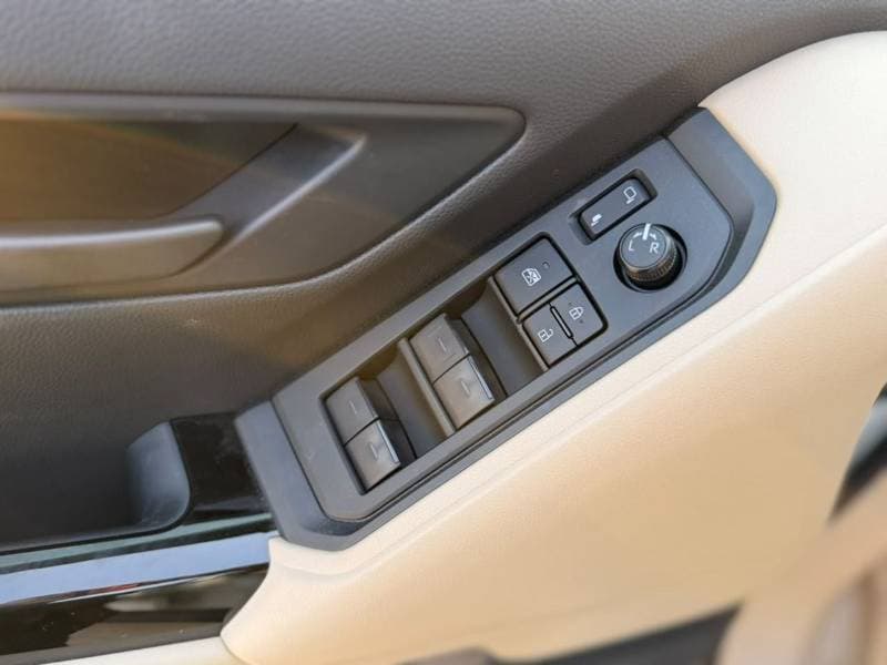 2026 Toyota Land Cruiser GXR thumbnail 6