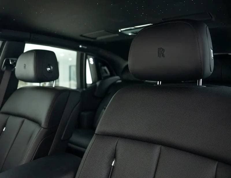 2019 Rolls Royce Phantom STANDARD thumbnail 8