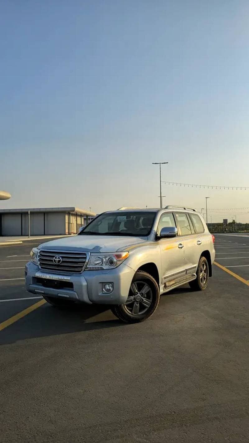 2014 Toyota Land Cruiser VXR