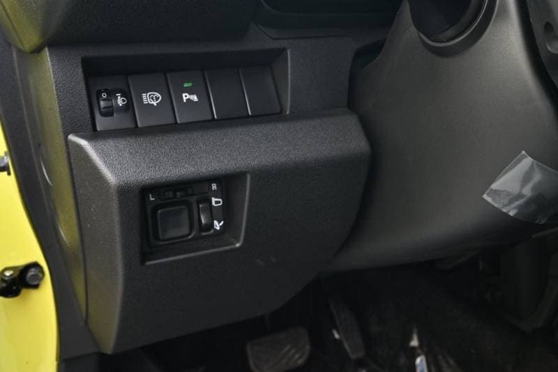 2026 Suzuki Jimny GLX thumbnail 8