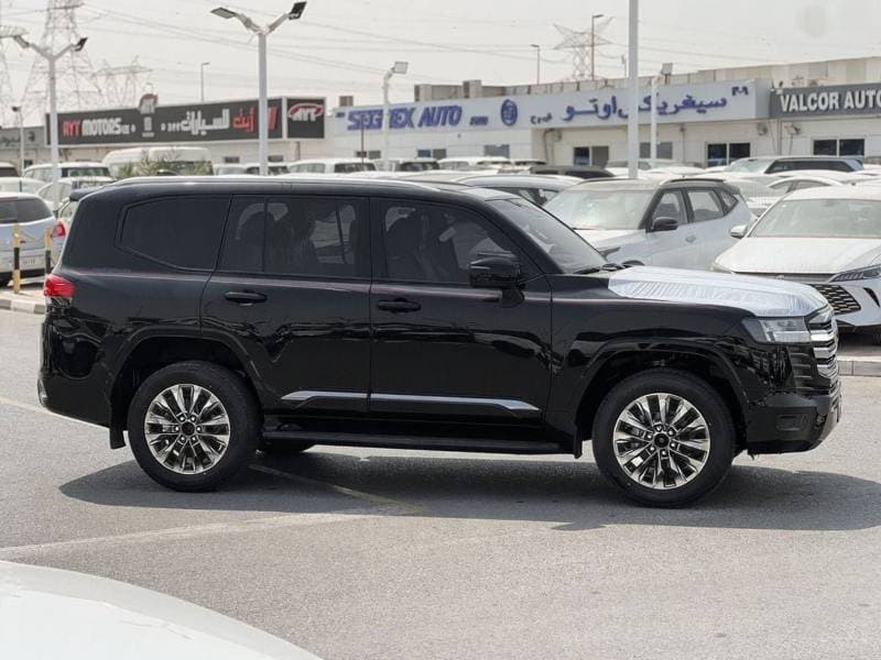 2026 Toyota Land Cruiser GXR thumbnail 3