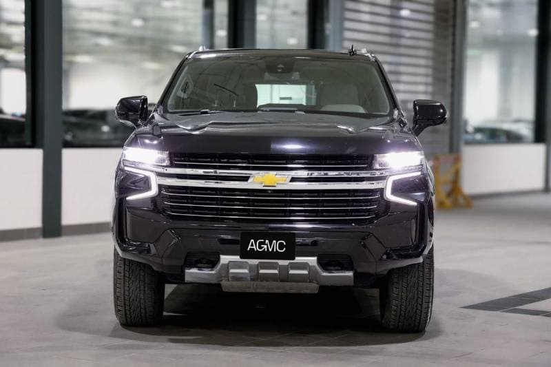 2024 Chevrolet Tahoe LT thumbnail 3