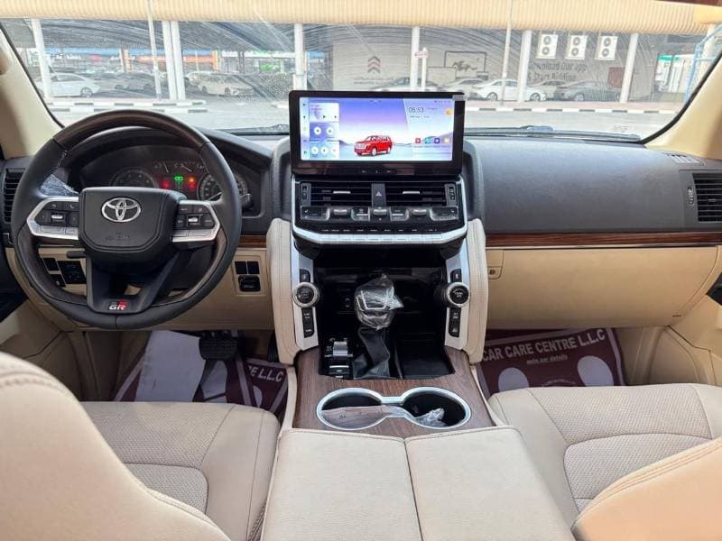 2019 Toyota Land Cruiser Vxr thumbnail 7