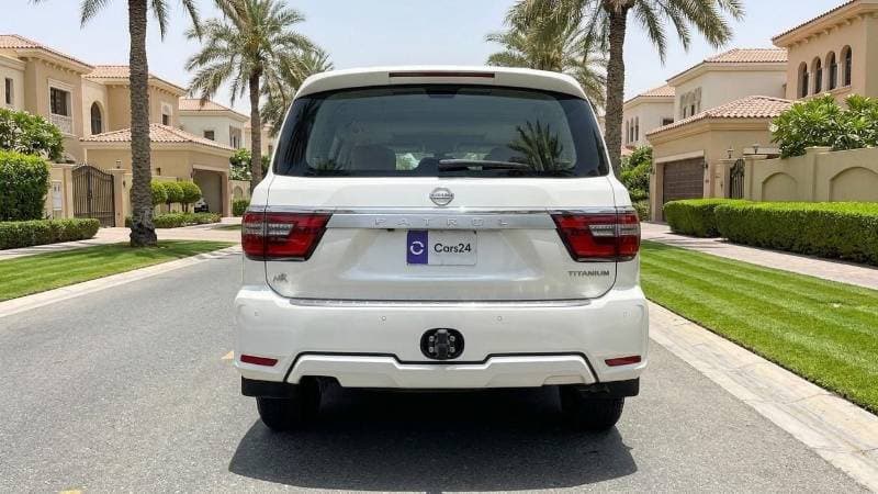 2024 Nissan Patrol SE TITANIUM thumbnail 4