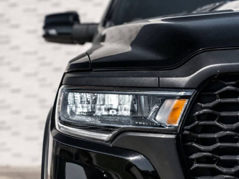 2025 RAM 1500 REBEL thumbnail 4