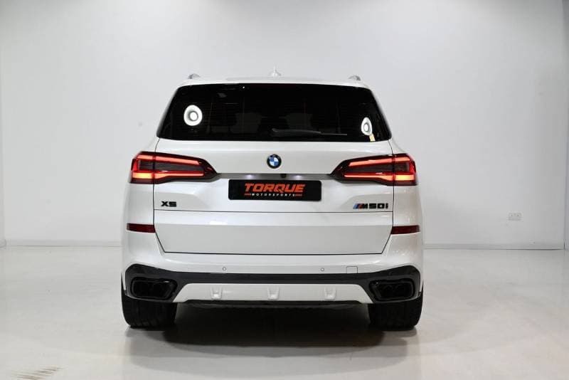 2022 BMW X5 M50i thumbnail 5