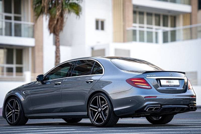 2019 Mercedes Benz E63 AMG S thumbnail 3