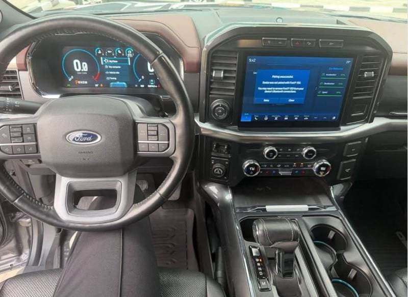 2021 Ford F 150 LARIAT thumbnail 6