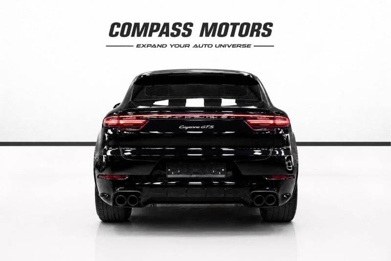 2022 Porsche Cayenne GTS thumbnail 4