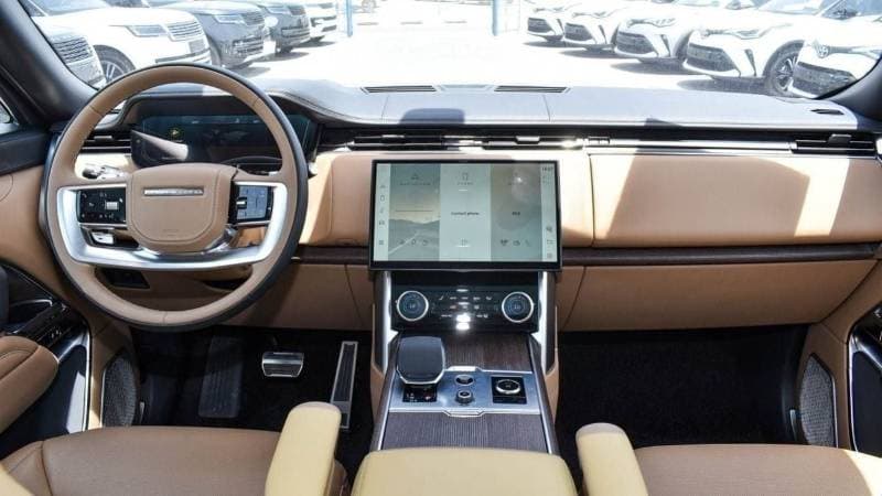2023 Land Rover Range Rover AUTOBIOGRAPHY P530 thumbnail 5