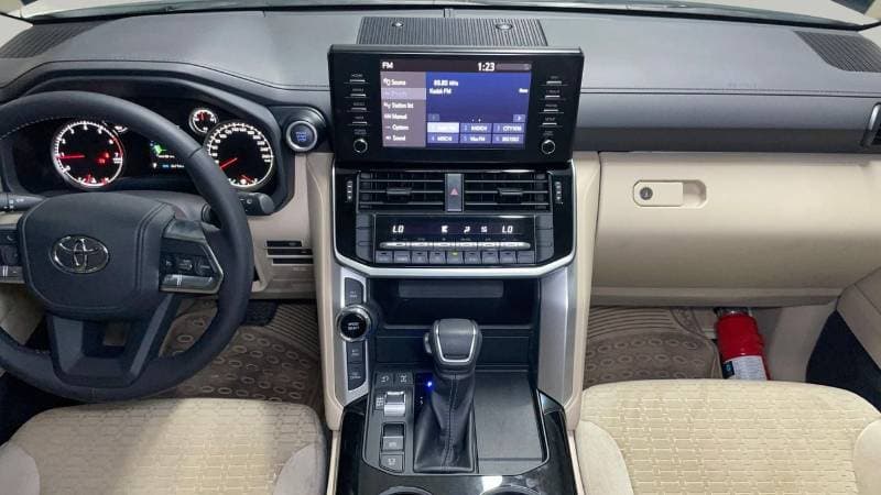 2024 Toyota Land Cruiser EXR thumbnail 7
