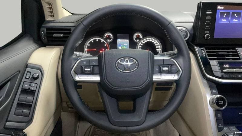 2024 Toyota Land Cruiser EXR thumbnail 8