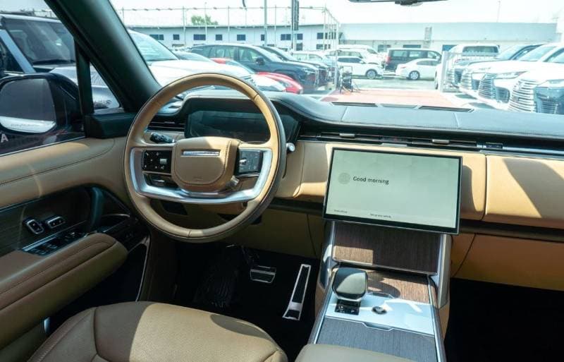 2026 Land Rover Range Rover HSE P400 thumbnail 4
