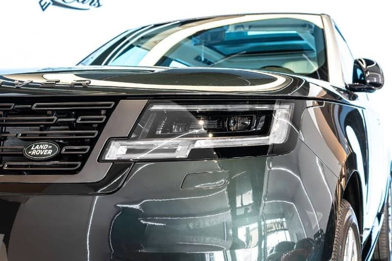 2026 Land Rover Range Rover AUTOBIOGRAPHY P530 thumbnail 4