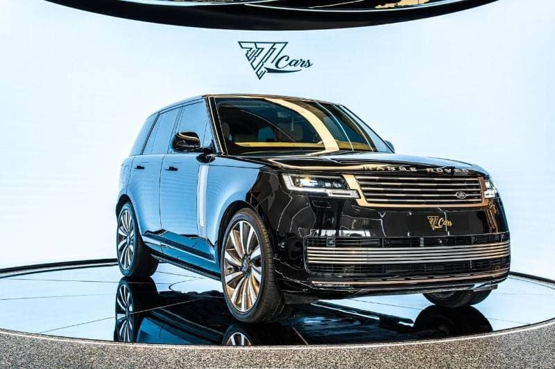 2025 Land Rover Range Rover SV P615 SWB thumbnail 3