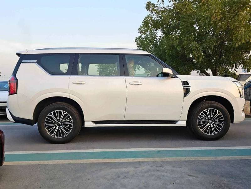 2026 Nissan Patrol SE PLATINUM thumbnail 2