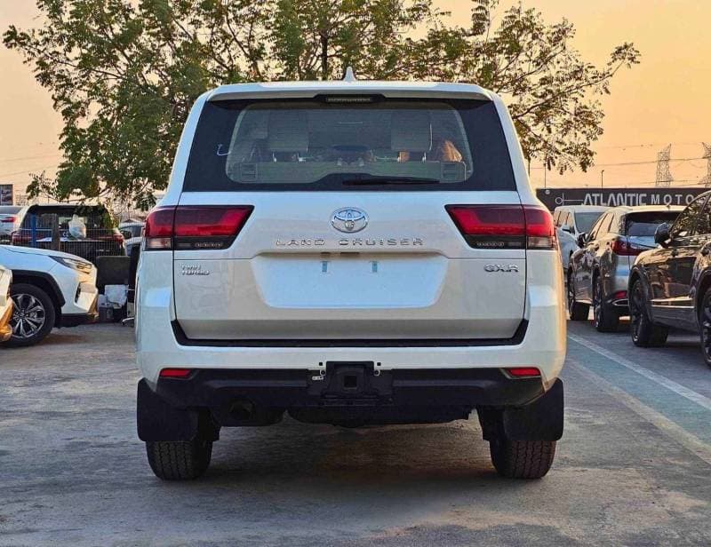 2026 Toyota Land Cruiser GXR thumbnail 4