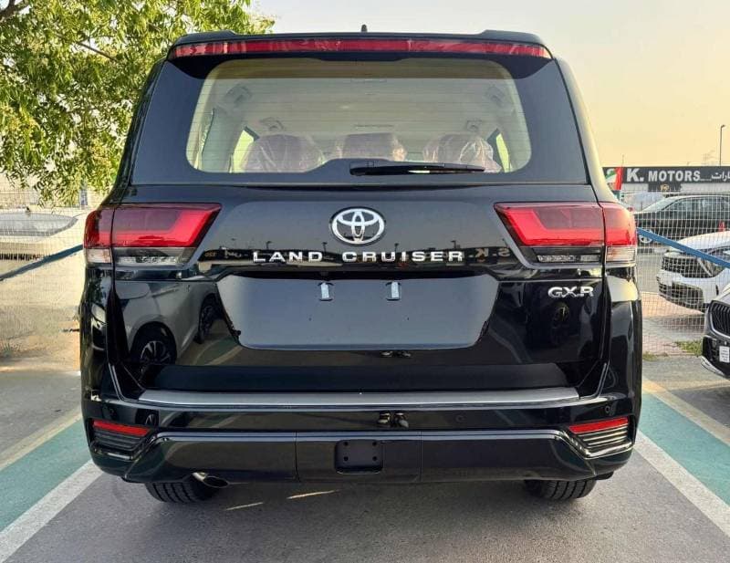 2026 Toyota Land Cruiser GXR thumbnail 4