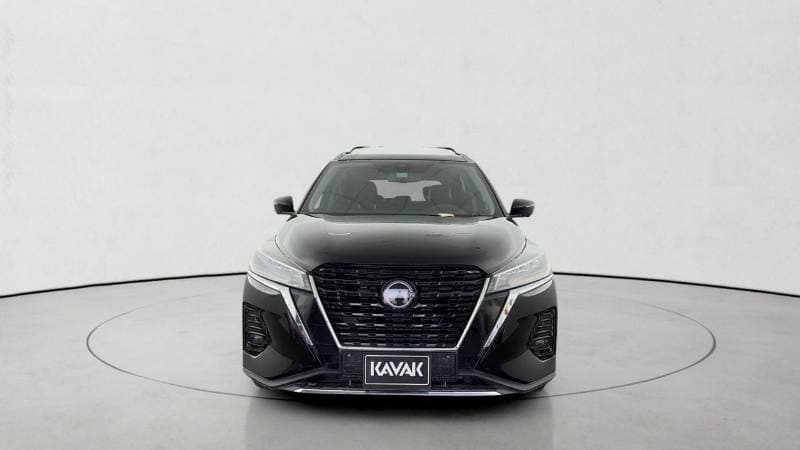 2024 Nissan Kicks SL thumbnail 2