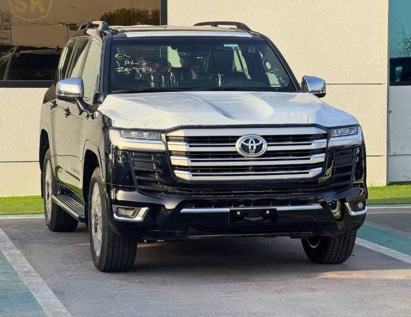 2026 Toyota Land Cruiser VX thumbnail 3