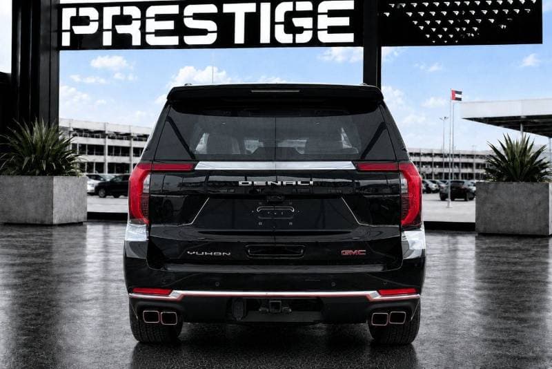 2025 GMC Yukon DENALI thumbnail 3