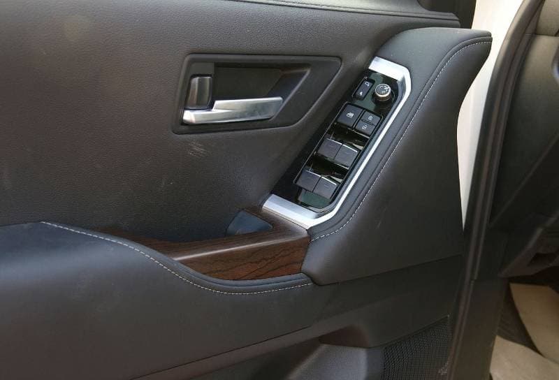 2026 Toyota Land Cruiser GXR thumbnail 7