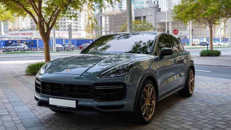 2022 Porsche Cayenne TURBO GT thumbnail 3