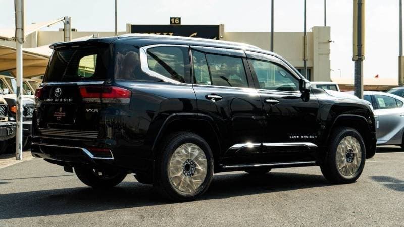 2026 Toyota Land Cruiser VXR thumbnail 5