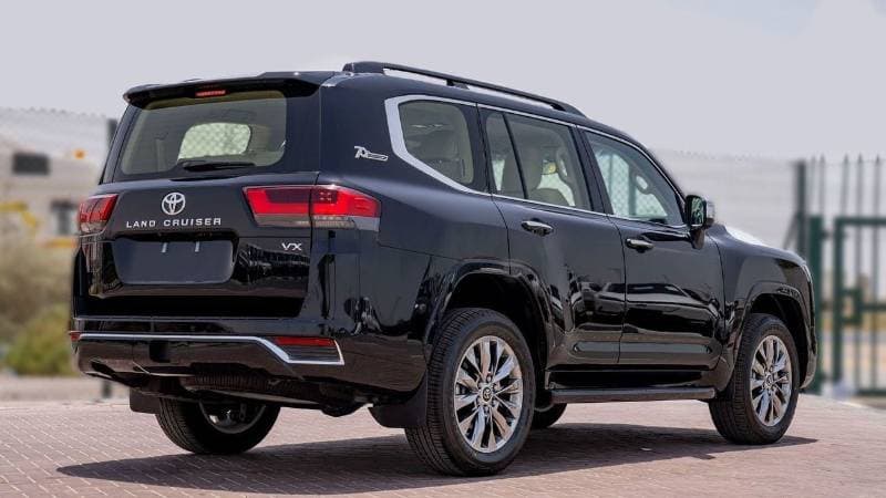 2025 Toyota Land Cruiser VX thumbnail 6