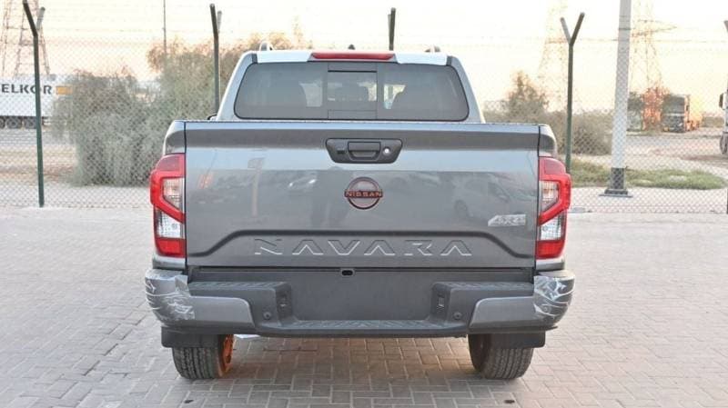 2025 Nissan Navara thumbnail 6